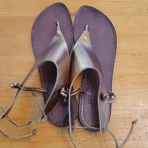 MIA size 9 leather sanda